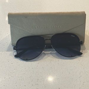 Quay Large black aviators